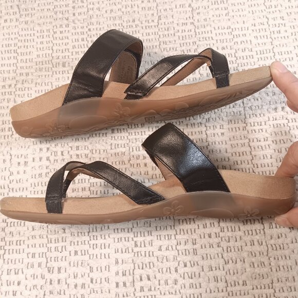 Aetrex women's 'Izzy' black faux leather adjustable thongs flip flops sz 9 - 9.5 - Picture 4 of 13